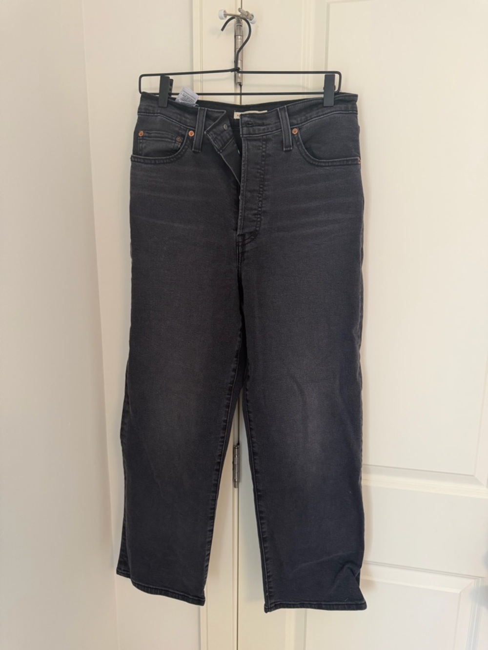 Levi's Women's Black Straight-Leg Jeans